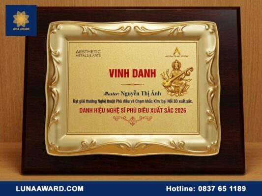 Bảng vinh danh kim loại