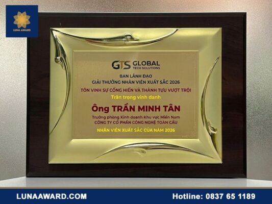 Kích thước bảng vinh danh chuẩn nhất là bao nhiêu?