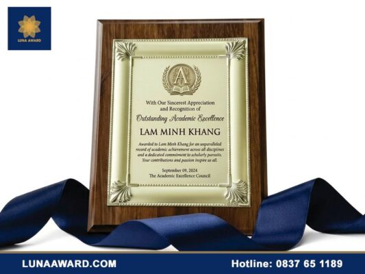 Các loại bảng vinh danh phổ biến