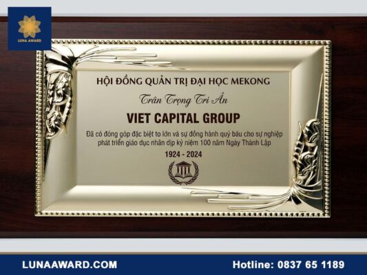 Nhận thiết kế bảng vinh danh theo yêu cầu